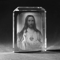 2D Glasfoto Jesus mit Herz - Grüner Laser Products Laserbeschriftungen