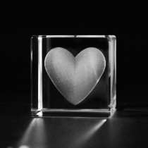 3D Herz in Glas. Valentinstagsgeschenk by 3D Crystal. Motive der Liebe in Glas