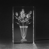 3D Blumen: Rosen in Vase in Kristall Glas gelasert. 3D Crystal Motiv