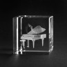 3D Piano in Glas gelasert. Musik und Instrumente in 3D Crystal Glas