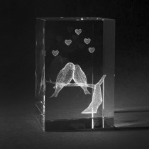 3D Motiv Liebesvögel in Glas gelasert. Geschenk der Liebe