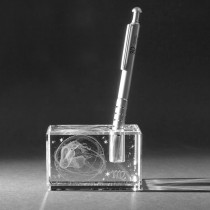 3D Sternzeichen Jungfrau im Stiftehalter aus Glas gelasert. 3D Crystal Motive in Kristallglas
